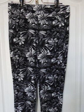 Chico's Traveler Stretch Womens Pants Black/White; Size OR Pull On Ankle Length